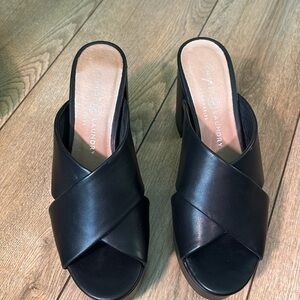 Chinese Laundry size 7.5